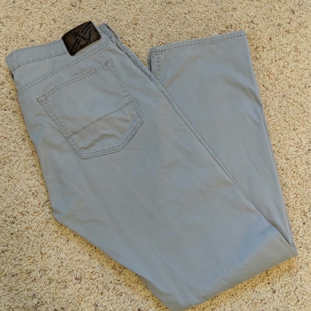 *MENS* Gray Dockers Straight-Fit Jean Cut Khaki